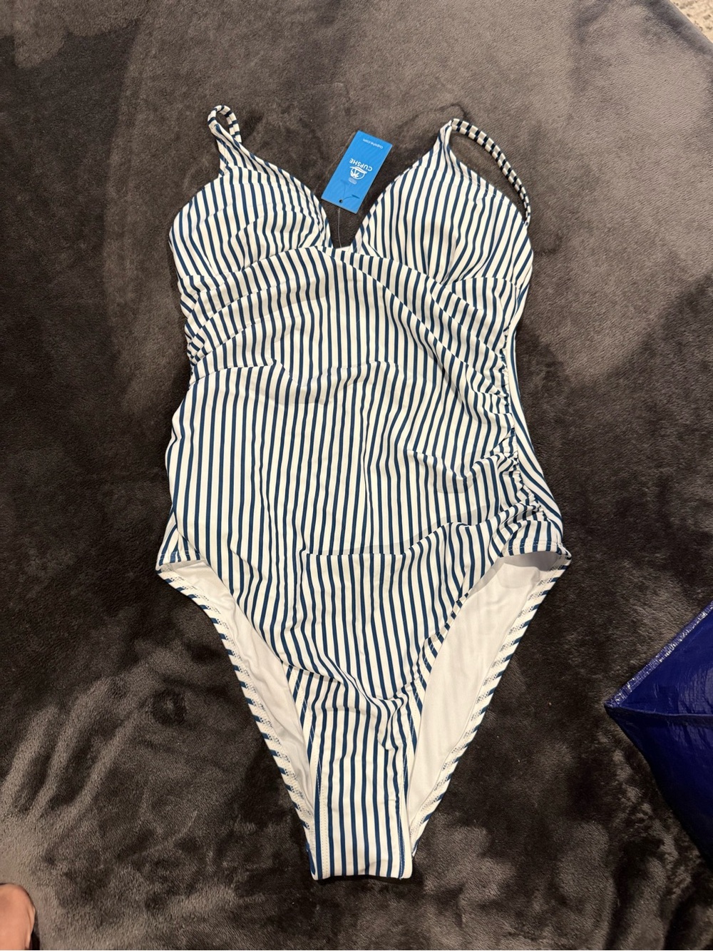 Cupshe medium Striped One-Piece Swimsuit in Navy and White
